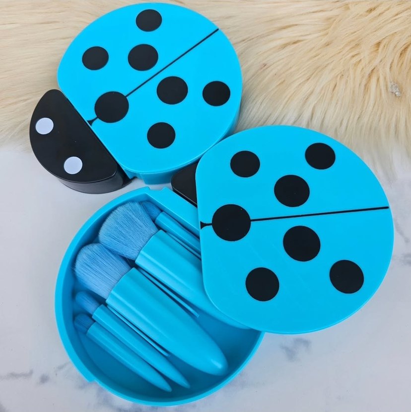 Uğur Böceği Tasarımlı Renkli Makyaj Fırça Seti - Görsel 4