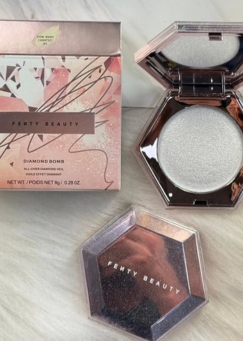 Fenty Beauty Diamond Bomb Aydınlatıcı