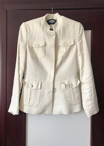 36 Beden Kadın Beyaz Düğmeli Midi Blazer