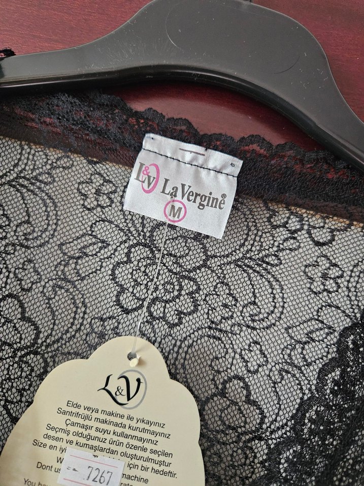 Siyah Nakışlı Uzun Kollu Gotik Kadın Sabahlık - Görsel 5