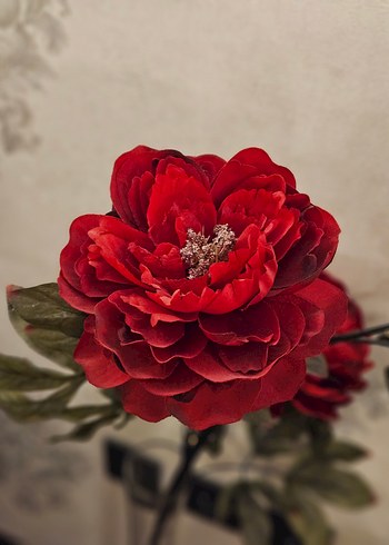 Koyu Kırmızı Yapay Çiçek - Görsel 3