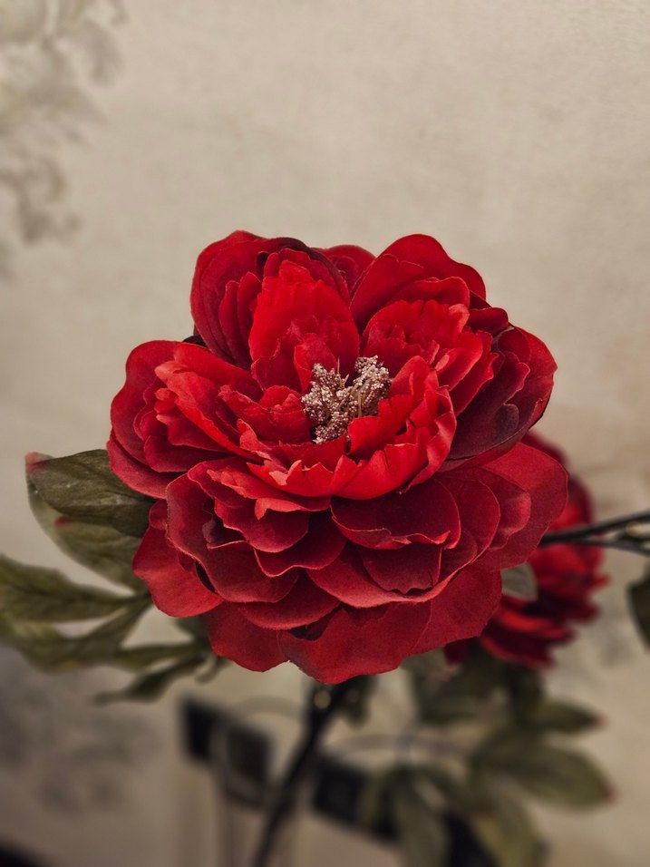 Koyu Kırmızı Yapay Çiçek - Görsel 3