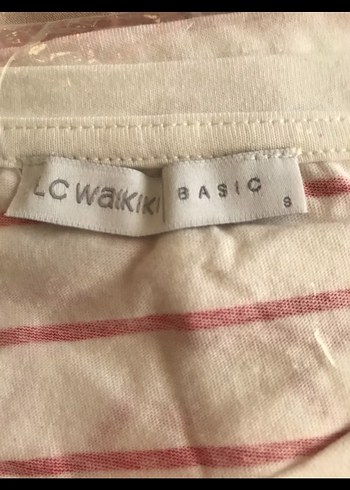 Kırmızı Çizgili Beyaz Kadın Tişört - Görsel 2