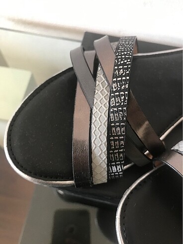 38 Beden gri Renk Derimod sandalet