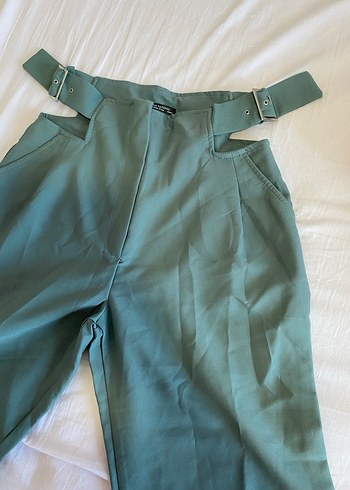 Kadın Yeşil Kemerli Midi Kumaş Pantolon - Görsel 5