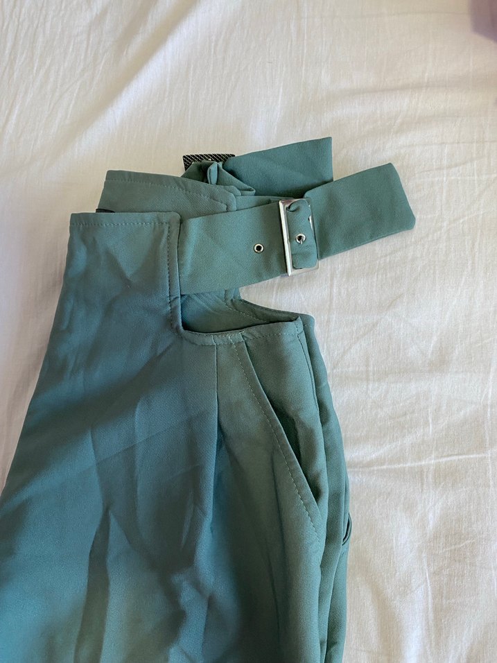Kadın Yeşil Kemerli Midi Kumaş Pantolon - Görsel 4