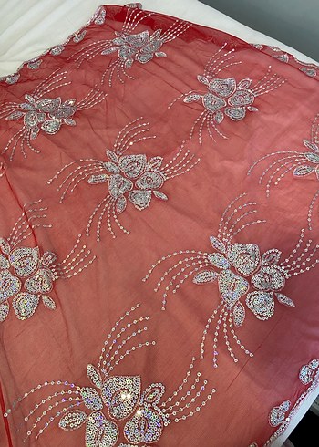 Kırmızı Desenli Kadın Fular - Görsel 3