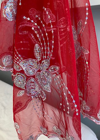 Kırmızı Desenli Kadın Fular - Görsel 2