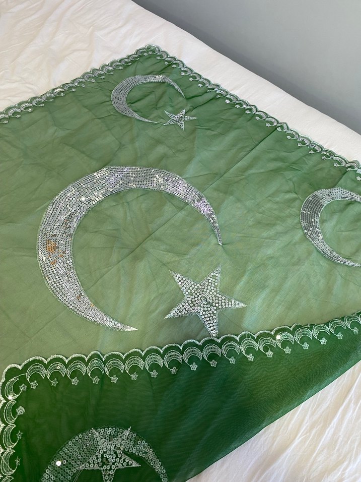 Dantel Detaylı Parlak Yeşil  Şal - Görsel 5