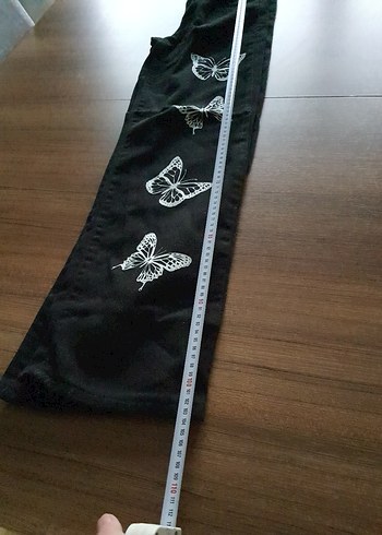 Kelebek Baskılı Siyah Bol Kesim Kadın Kot Pantolon - Görsel 5