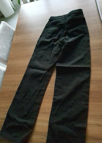 Kelebek Baskılı Siyah Bol Kesim Kadın Kot Pantolon - Görsel 2