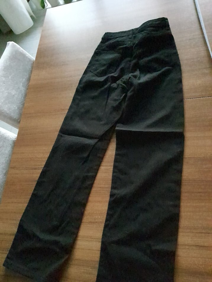 Kelebek Baskılı Siyah Bol Kesim Kadın Kot Pantolon - Görsel 2