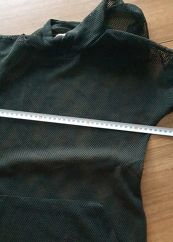 Siyah Kısa Kollu Kapüşonlu Kadın Tişört - Görsel 4