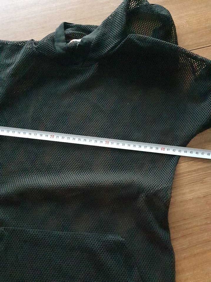 Siyah Kısa Kollu Kapüşonlu Kadın Tişört - Görsel 4