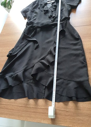 Siyah Fırfırlı V Yaka Uzun Kadın Mezuniyet Elbisesi - Görsel 3