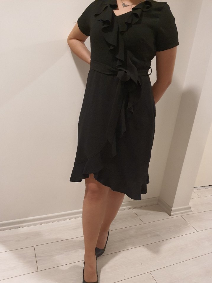 Siyah Fırfırlı V Yaka Uzun Kadın Mezuniyet Elbisesi - Görsel 5