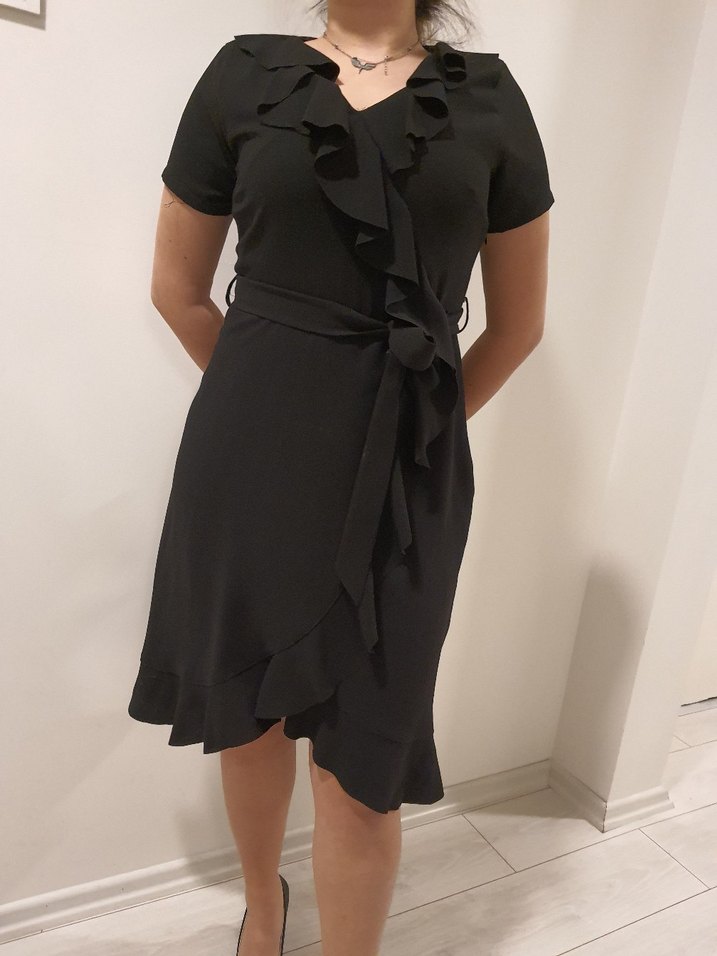 Siyah Fırfırlı V Yaka Uzun Kadın Mezuniyet Elbisesi - Görsel 4