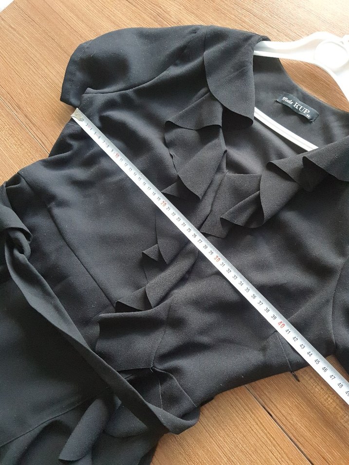 Siyah Fırfırlı V Yaka Uzun Kadın Mezuniyet Elbisesi - Görsel 2