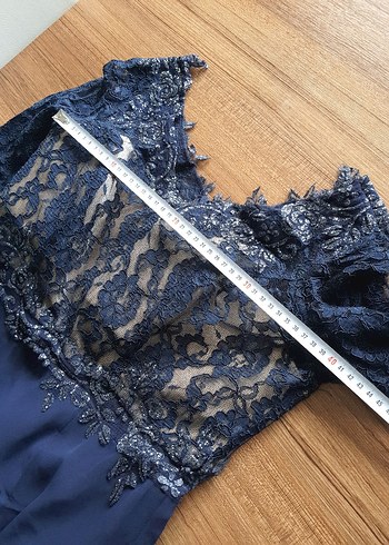 Dantel Detaylı Lacivert Uzun Abiye Elbise - Görsel 3