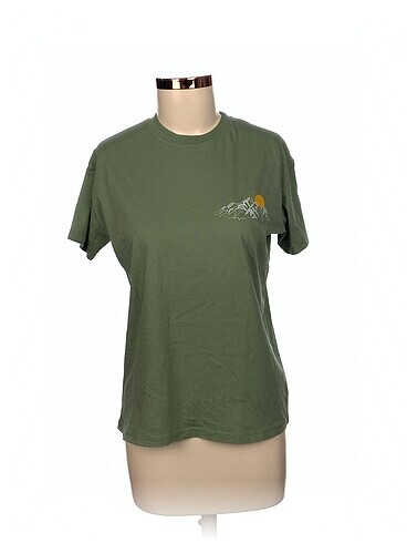 Addax T-shirt %70 İndirimli.
