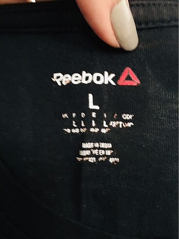 Reebok Siyah Tişört