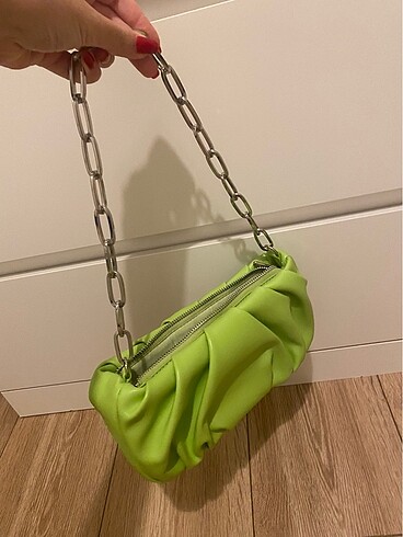  Beden bershka çanta