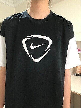 NIKE AIR FIT ORİJİNAL TİŞÖRT