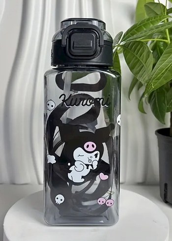 Kuromi desenli siyah çocuk termos şişesi