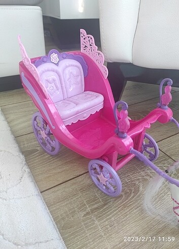 Fisher Price oyuncak at arabası polly 