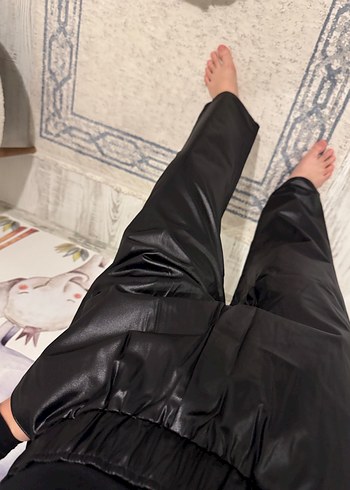 Düğmeli Siyah Deri pantalon - Görsel 4