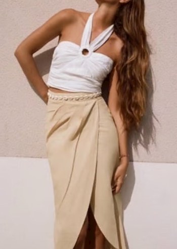 Zara-Deniz kabuğu işlemeli etek