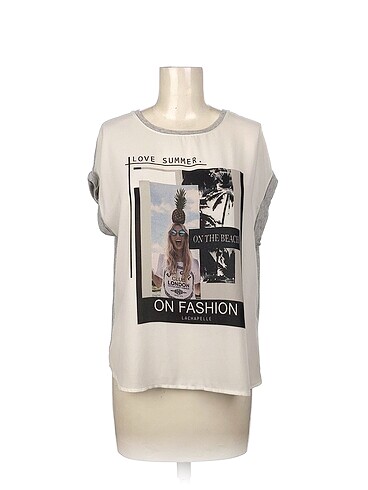 On Fashion T-shirt %70 İndirimli.