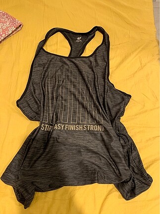 H&m spor üst