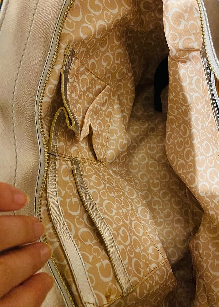 GRİ ÇANTA GUESS - Görsel 5