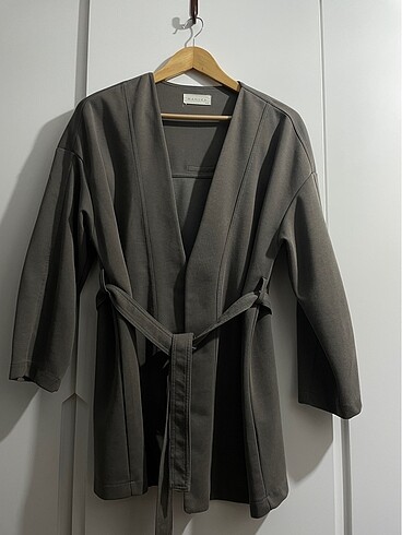 Manuka kimono