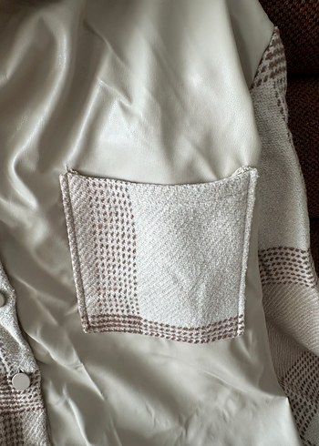 Düğmeli, Uzun Kollu, Bir Kısmı Deri Oversize Kadın Gömlek - Görsel 3