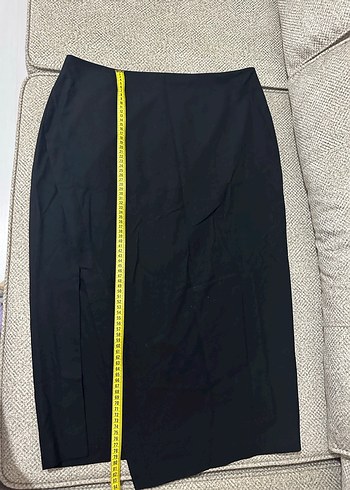 Zara Siyah Yırtmaçlı Midi Kalem Etek - Görsel 3