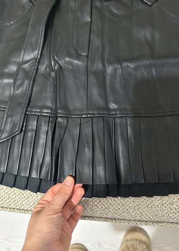 Zara Kemerli Siyah Deri Mini Etek - Görsel 3