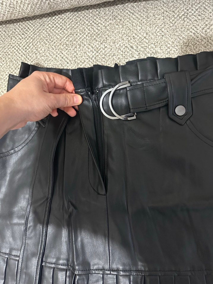 Zara Kemerli Siyah Deri Mini Etek - Görsel 2