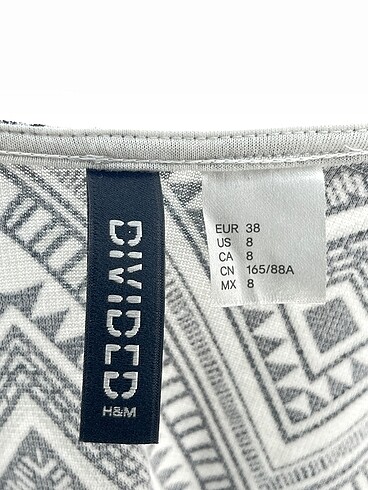 38 Beden siyah Renk H&M Günlük Elbise %70 İndirimli.