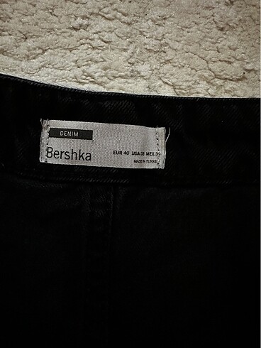 l Beden siyah Renk Bershka Beli Şeritli Kot Pantolon