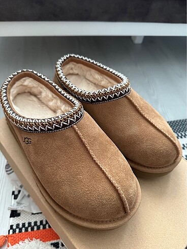 Ugg tasman