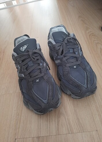 New balance 9060