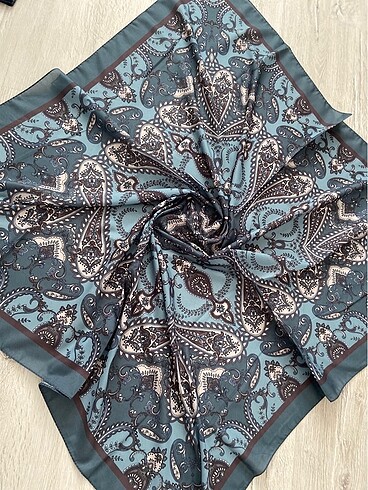 Etro desen eşarp