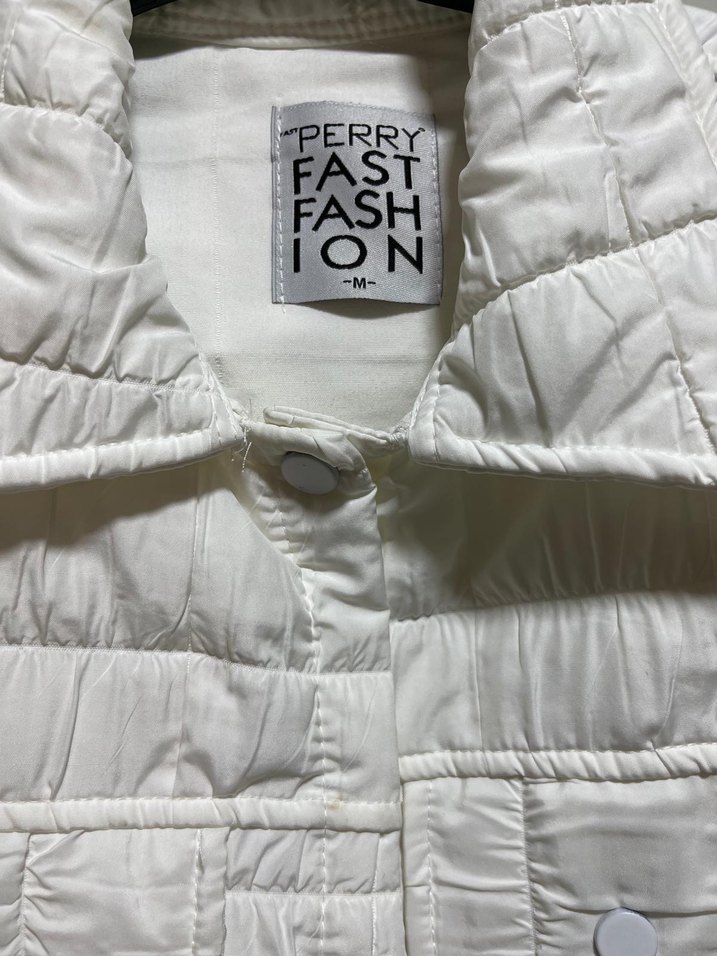 Düğmeli Kısa Beyaz Kadın Yelek - Görsel 3