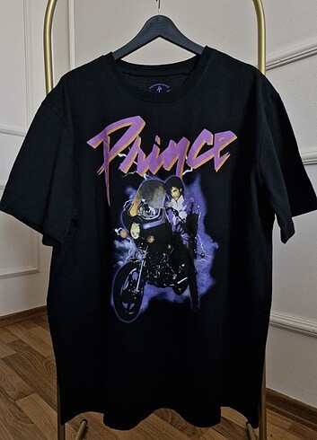 Pull&Bear Prince Tshirt 