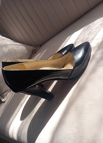 Catherine Malandrino Siyah topuklu ayakkabı 