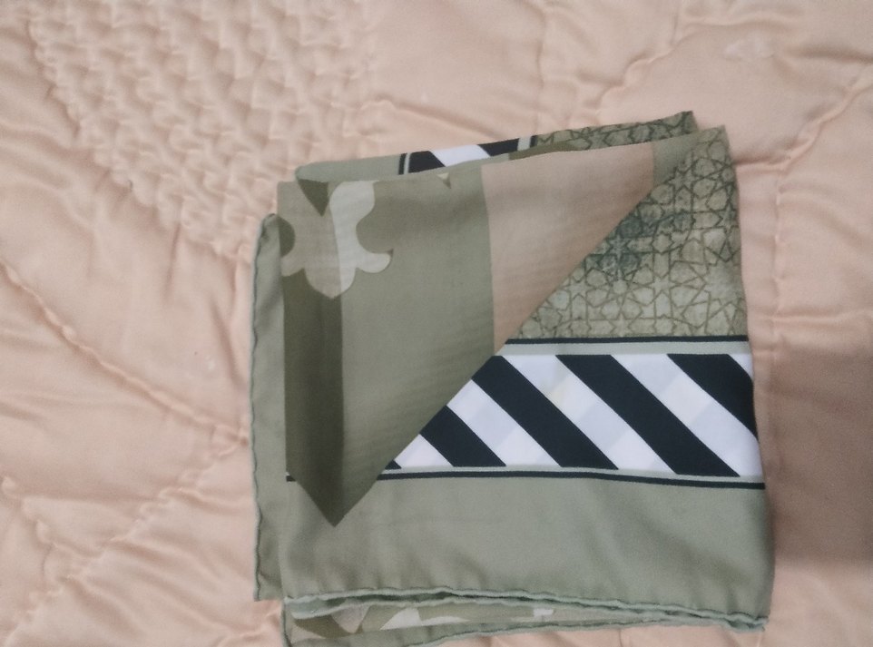 eşarp az kullanılmıştır - Görsel 4