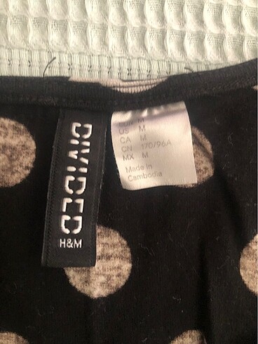 l Beden H&M marka puantiyeli elbise