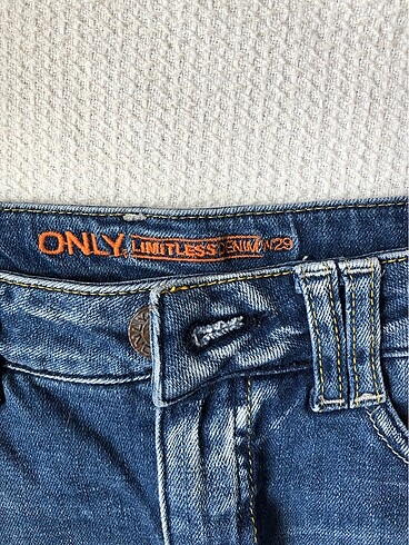 Only Only marka likralı kot etek